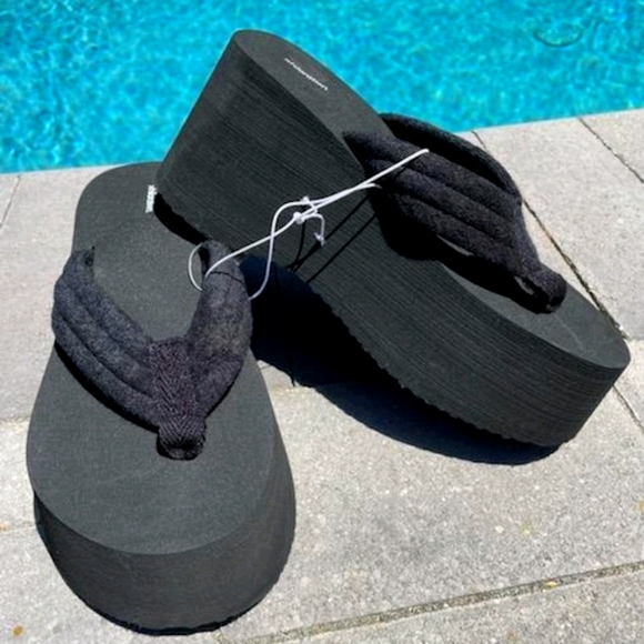 vintage platform flip flops